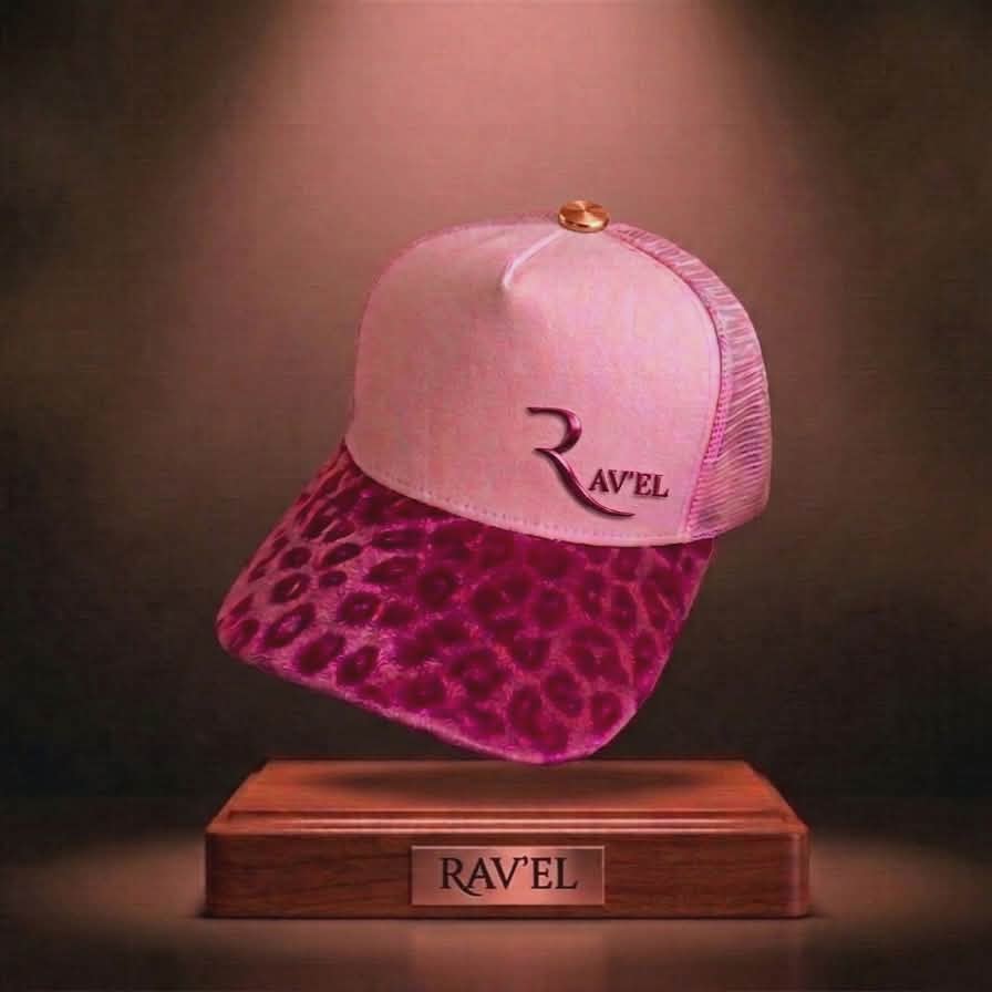 Rose Féline: Casquette rose léopard Trucker premium en édition limitée à 83 exemplaires