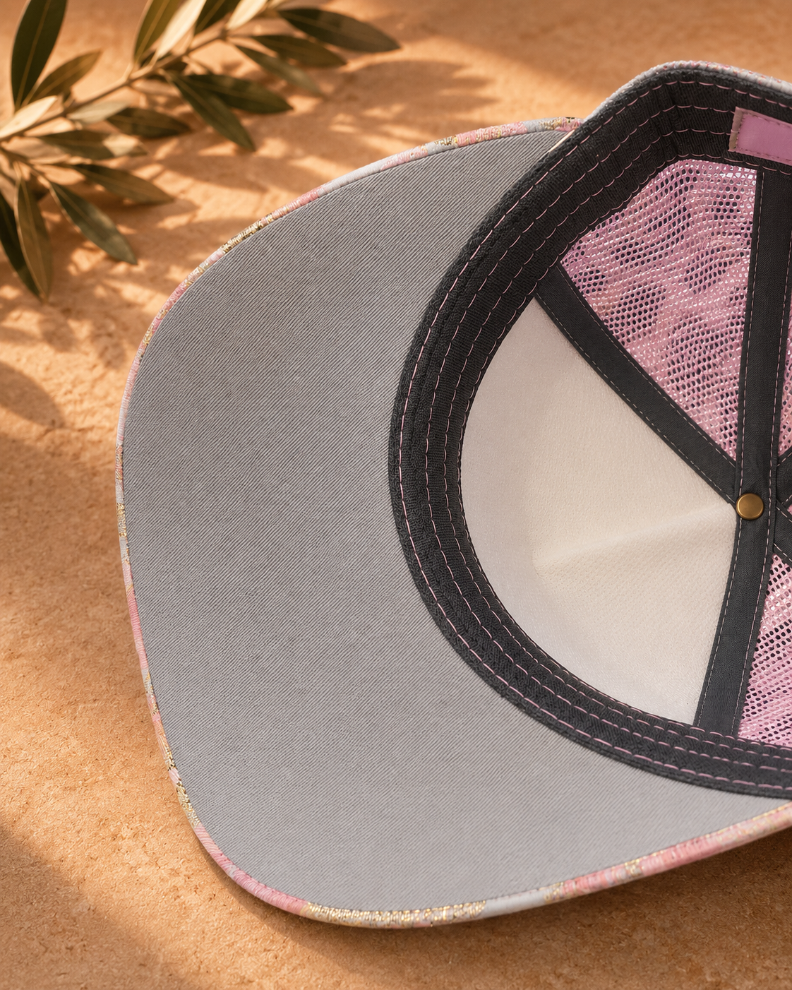 Rosa Luna: Casquette rose/grise Trucker premium en édition limitée collab Makaĩ